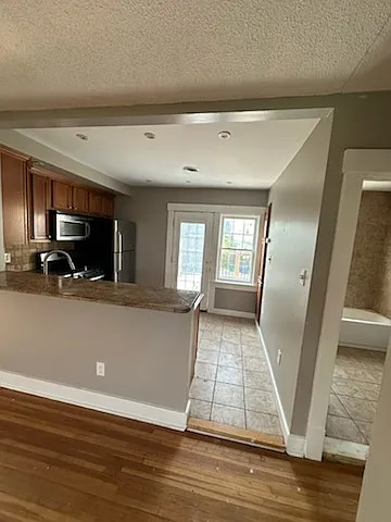 38 Dakota St #2 — Photo 10