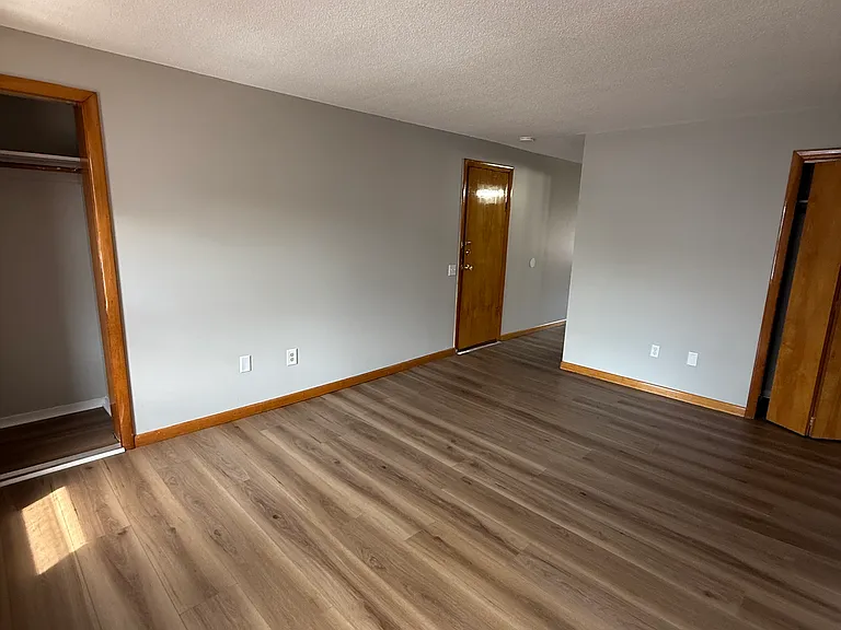 17 Brown St #2R — Photo 1