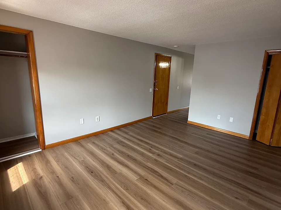 17 Brown St #2R
