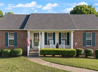 909 College St, Portland, TN 37148