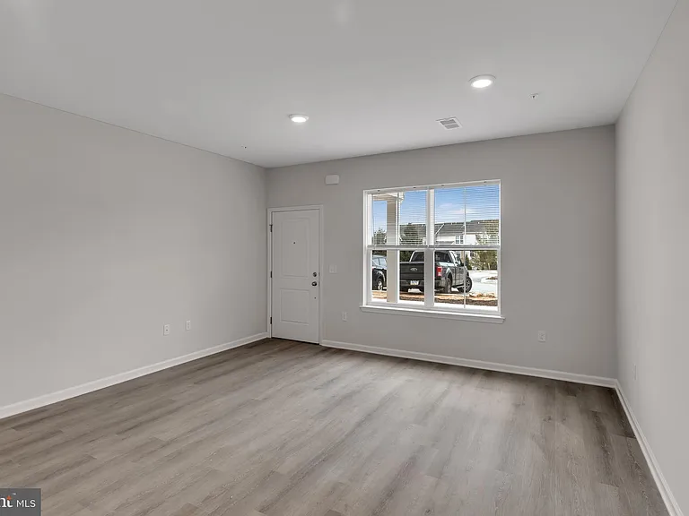 35 Wildflower Ln — Photo 16