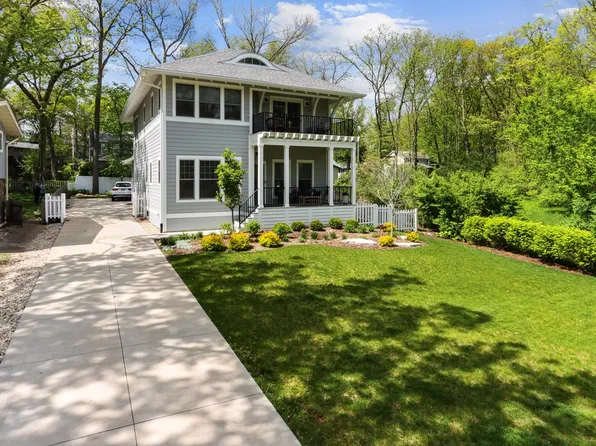 694 Jackson PARKWAY, Williams Bay, WI 53191