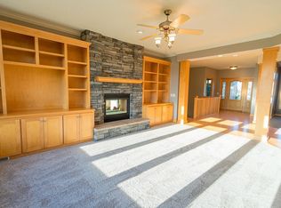 1109 Woodridge Ct SE, Lonsdale, MN 55046