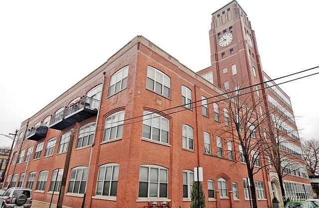1st image of 1801 W Larchmont Ave APT 401