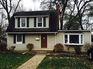 451 Parker Ave, Aurora, IL 60505