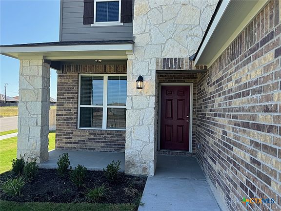 2nd image of 5500 Azura Way