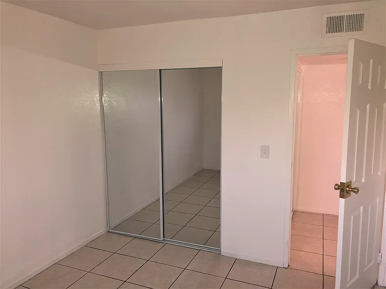 4711 Convaire Ave #3 — Photo 8