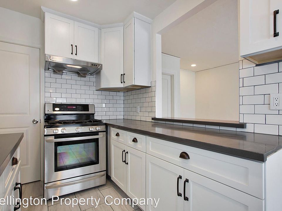 1st image of 2435 Jefferson Ave #B