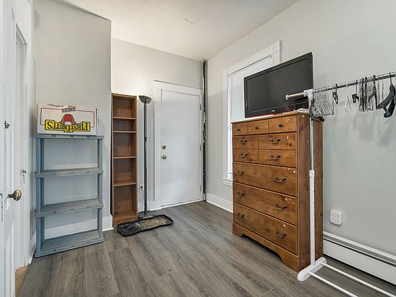 5th image of 1073 Union Ave #D
