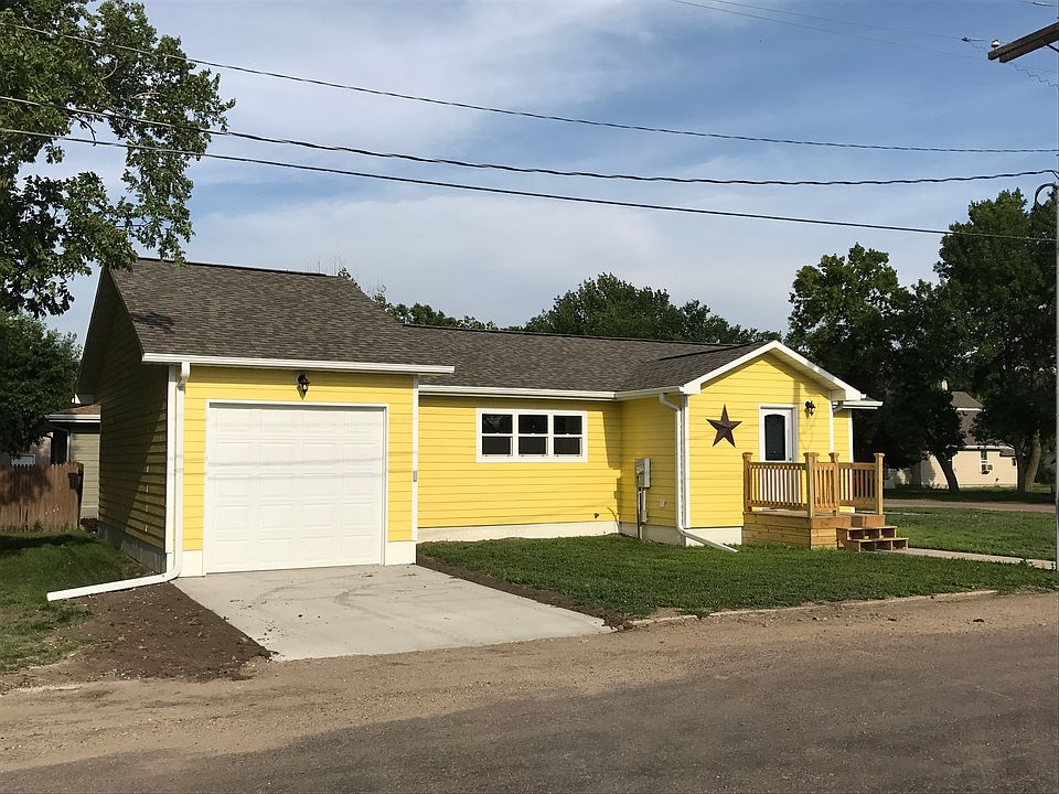 206 N Walnut St, Plankinton, SD 57368 Zillow