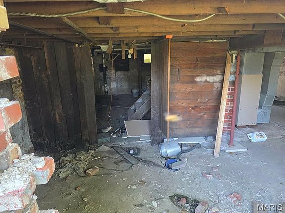 3rd image of 1910 N 9th St