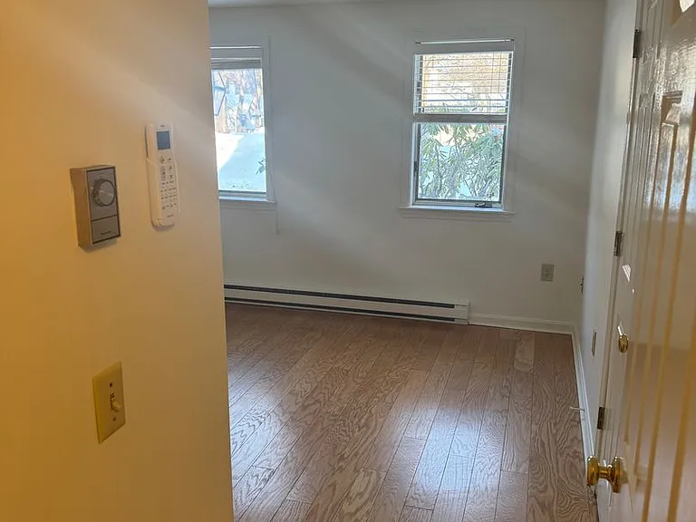 9 & 11 Oakview Dr. — Photo 17