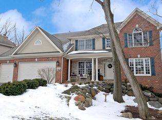 1975 Cool Creek Dr, St Charles, IL 60174