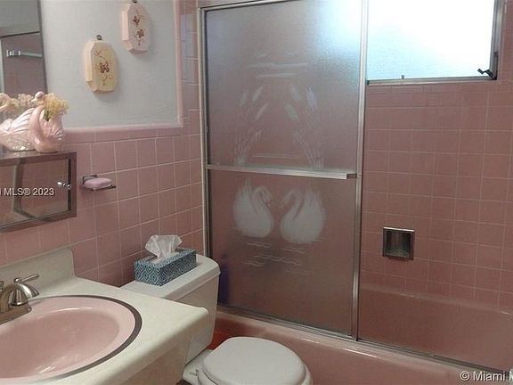 5th image of 1400 S 19th Ave APT 8