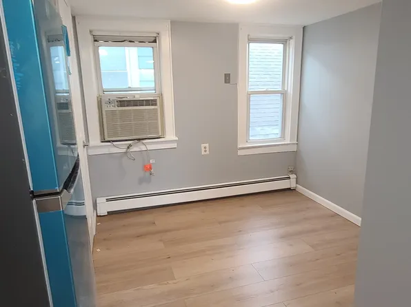 571 Avenue A image 10 of 10