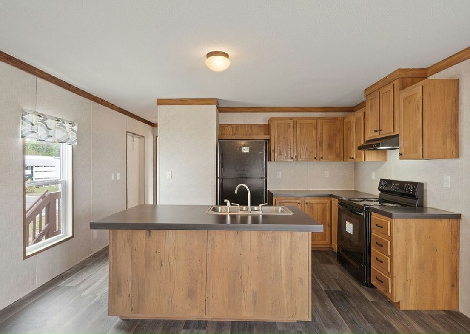 1st image of 425 E Erie Dr #425-EED