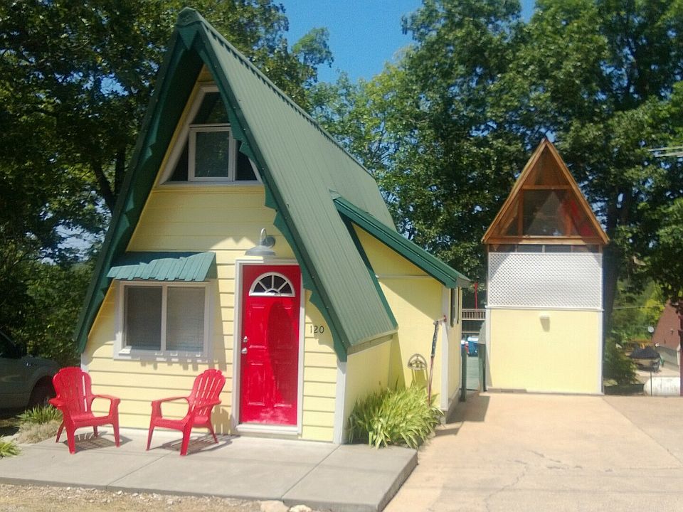 1st image of 120 Rebel Ln