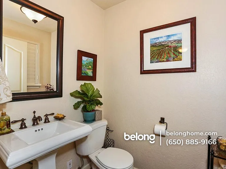 812 Isbel Ct — Photo 7