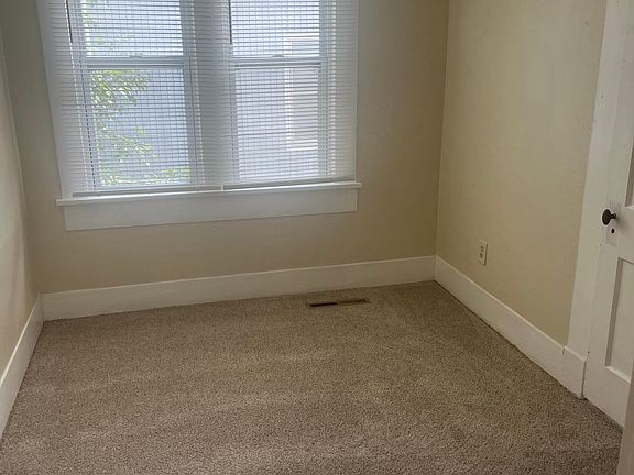 5th image of 424 E 7th Ave