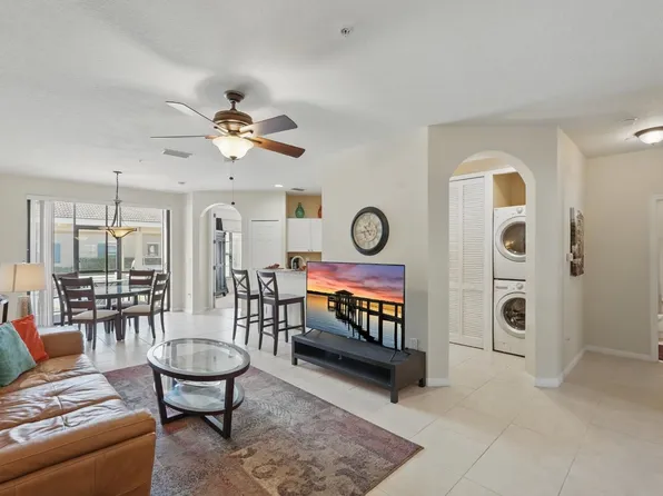 300 Via Castilla St #103, Saint Augustine, FL 32095