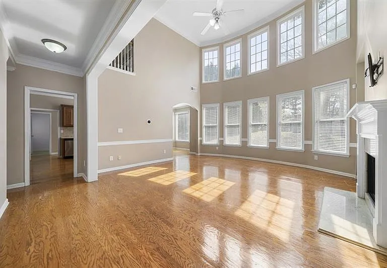 130 Candler Ct — Photo 10
