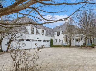 374 N Bateman Cir, Barrington, IL 60010