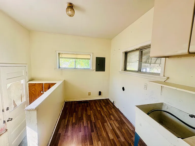 8047 Hupp Ave — Photo 10