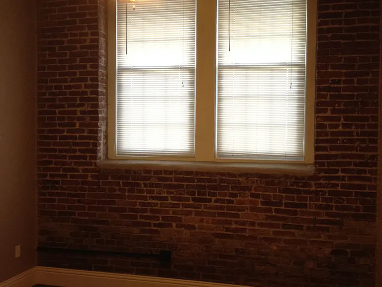 Monroe Street Suites — Photo 15