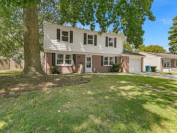 2nd image of 449 Dauphin Ln