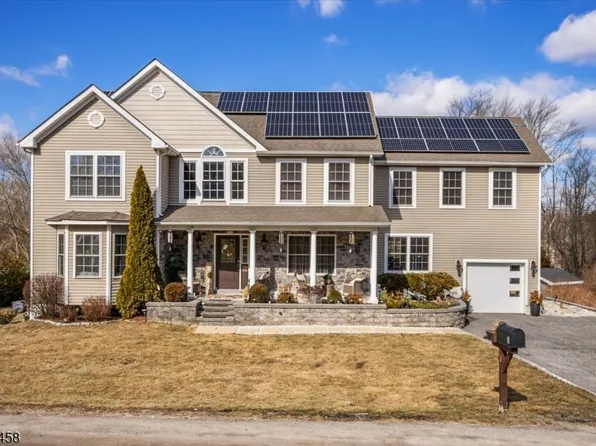 2 Davis Ter, Andover Twp., NJ 07860