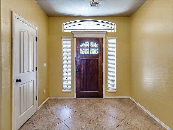 3rd image of 8621 SW 58th Cir