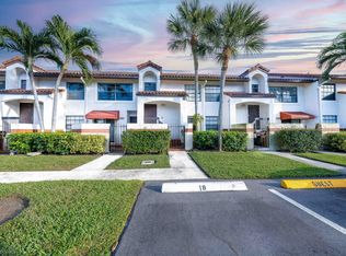 205 Lincoln Ct, Deerfield Beach, FL 33442