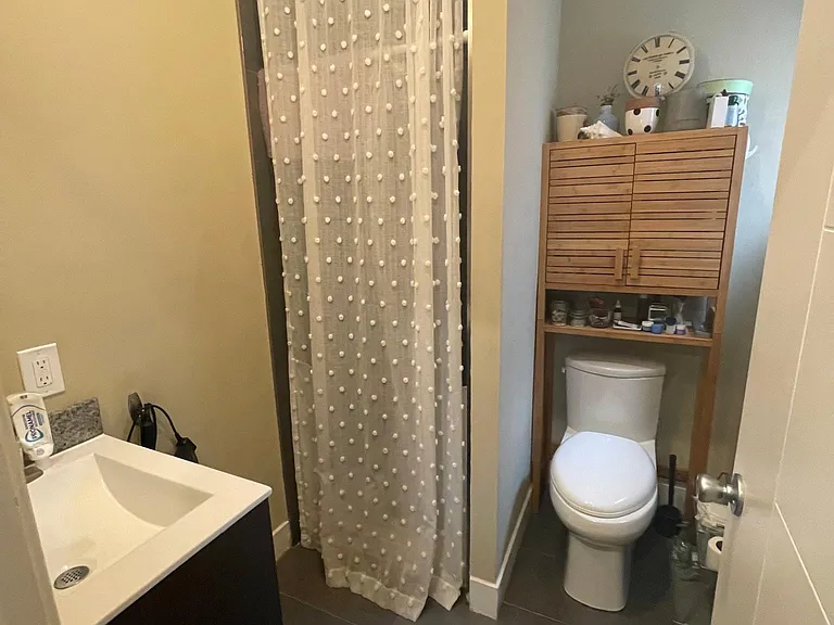 4212 Chester Ave #2F — Photo 8