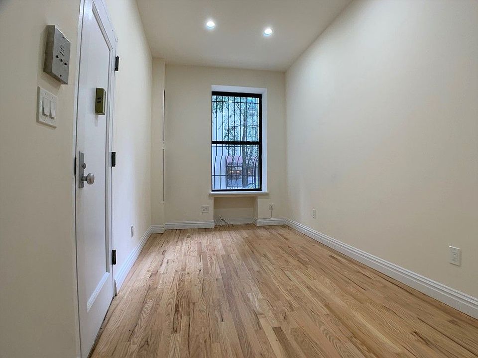 2nd image of 147 E 90th St #1BB