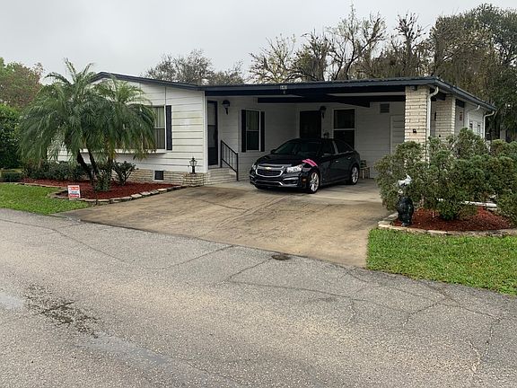 3rd image of 640 N Edgewater Dr