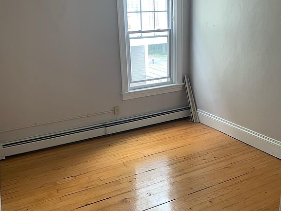 4th image of 170 Gano St Floor 2