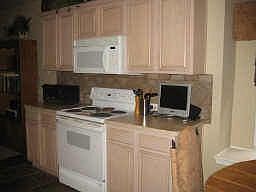 3rd image of 11932 Hickory Cir