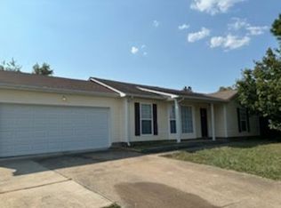 959 Van Buren Ave, Oak Grove, KY 42262