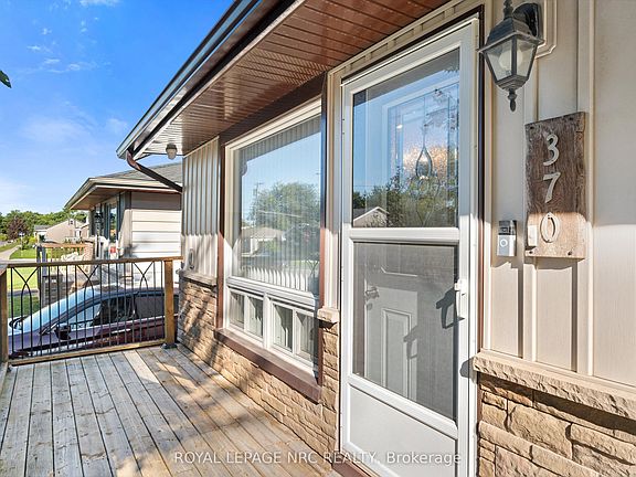 3rd image of 370 Dieppe St