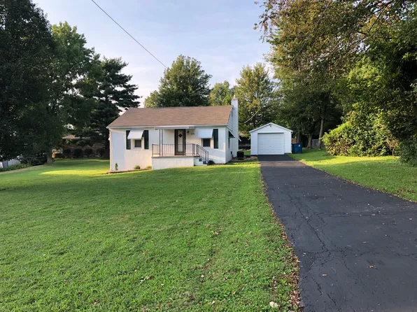 209 Harding Ave, Maryland Heights, MO 63043