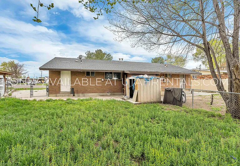1194 W 300 N — Photo 15