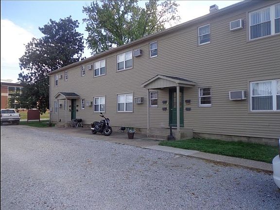 4th image of 108 S Vicksburg St APT 2