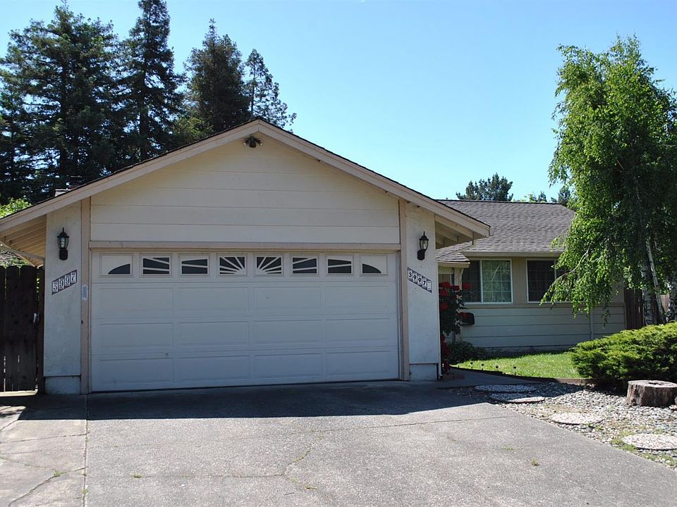 2nd image of 3997 Klamath Way