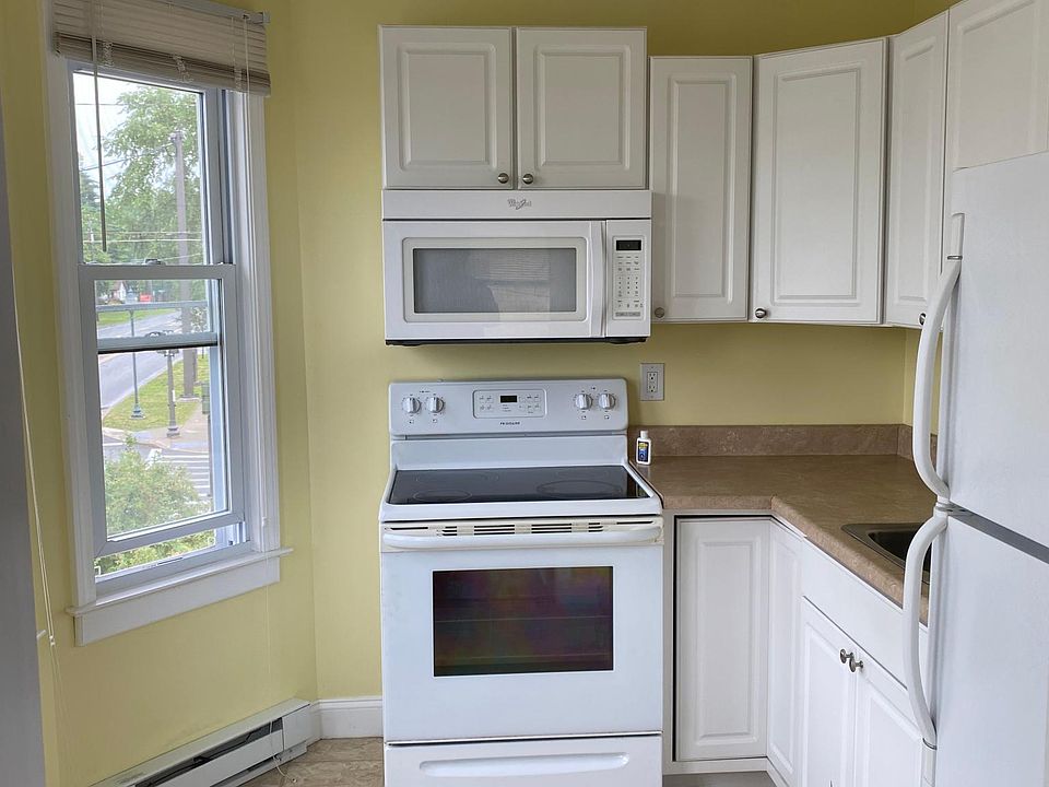 1st image of 79 Ballston Ave Suite 2A