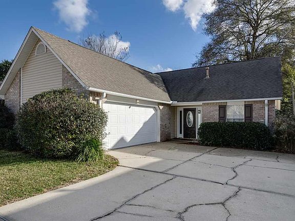 3rd image of 165 Mirabelle Cir