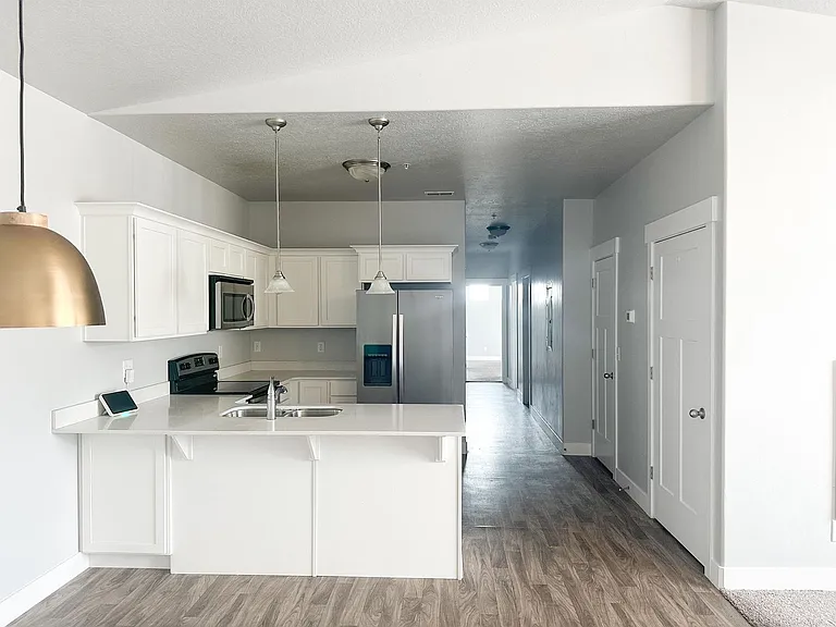 107 W Seasons Dr — Photo 6