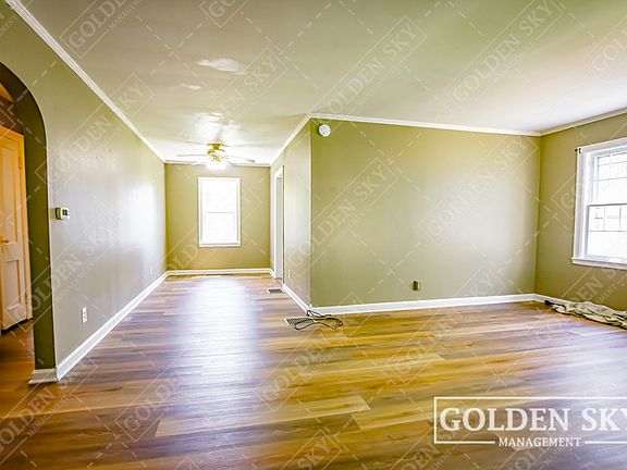 4th image of 1111 W Bethel Ave