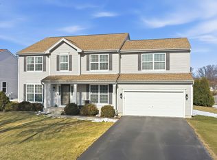 6710 Killala Dr, McHenry, IL 60050