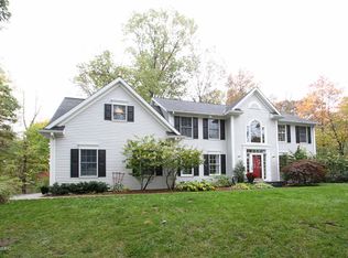90 S Lake Doster Dr, Plainwell, MI 49080