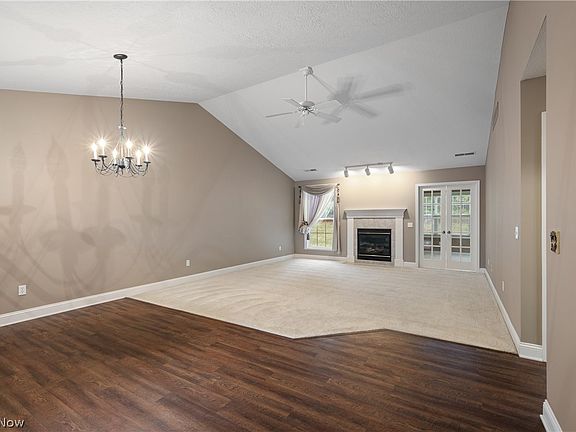 3rd image of 1458 Chesapeake Ave